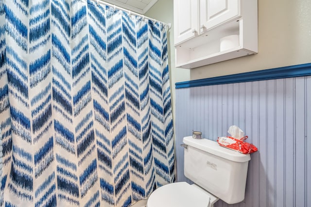 102 New Hampshire St, Millinocket, ME 04462 - bathroom featuring toilet and a shower with curtain