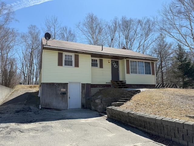 47 New Jersey St, Millinocket, ME 04462 - ranch-style home featuring entry steps