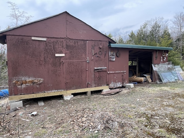 173 N Tamworth Rd, Otisfield, ME 04270 - view of outbuilding featuring an outdoor structure