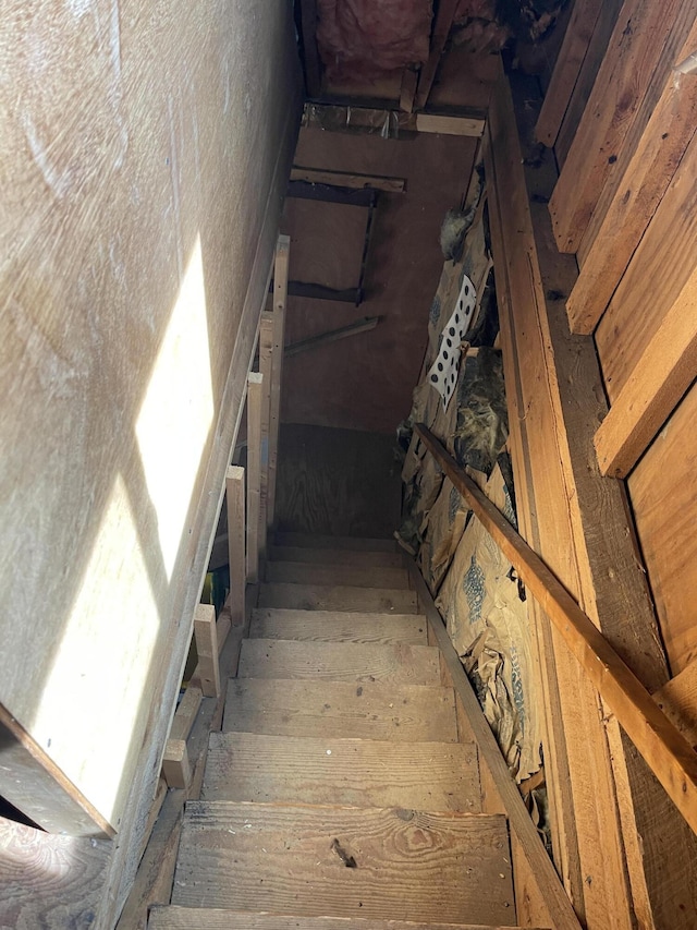 173 N Tamworth Rd, Otisfield, ME 04270 - view of stairway