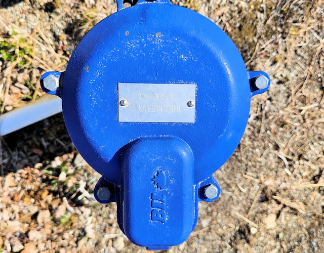 view of exterior details