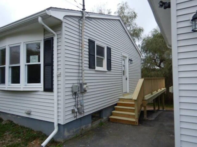 view of side of home