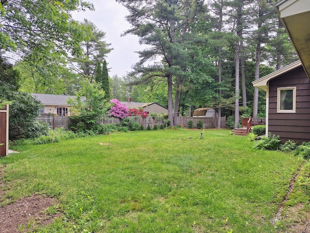31 Arbor Ave, Topsham, ME 04086 - view of yard