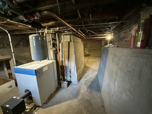 14 Elm St, Houlton, ME 04730 - interior space