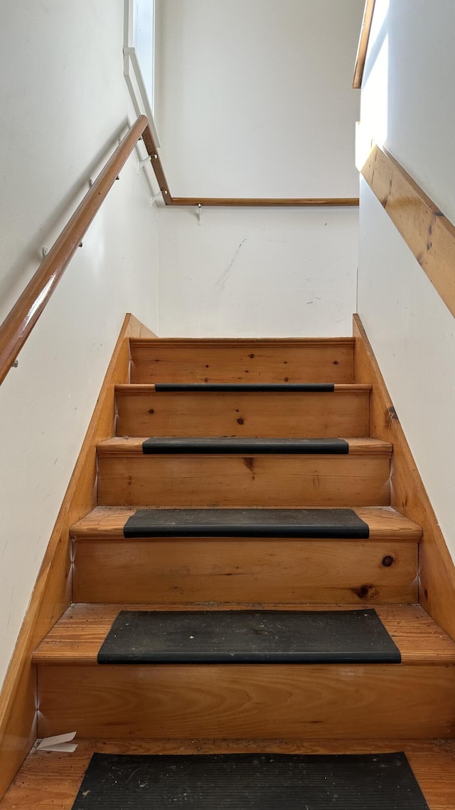 1057 Back Brooks Rd, Monroe, ME 04951 - view of stairway