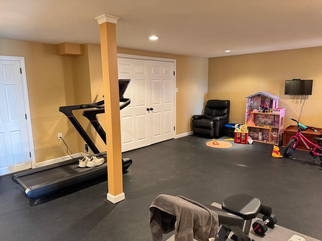 129 Williams Rd, Presque Isle, ME 04769 - workout area featuring recessed lighting and baseboards