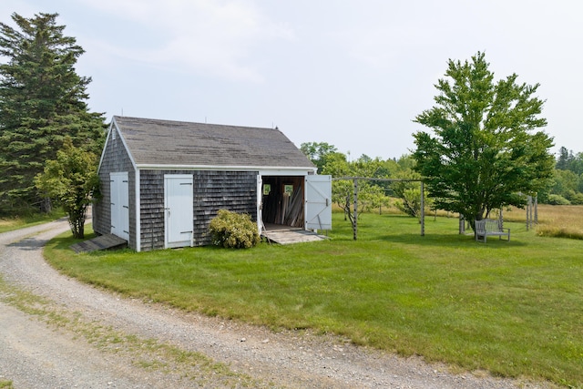 651 N Shore Rd, North Haven, ME 04853 - view of garage