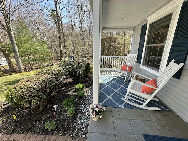 view of patio featuring covered porch