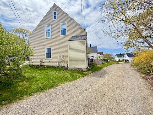 7 Mountain St, Vinalhaven, ME 04863 - back of property featuring driveway