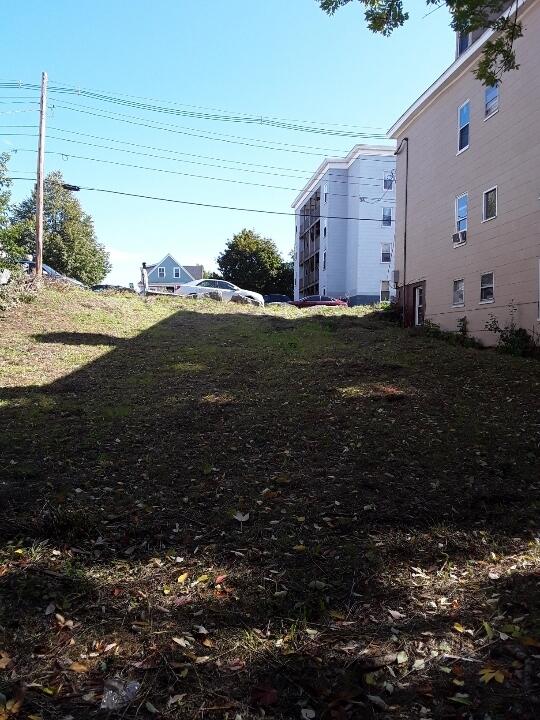 305 Bates St, Lewiston, ME 04240 - photo 2