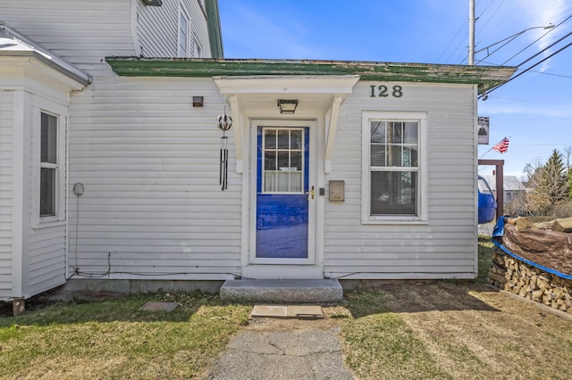 view of property entrance