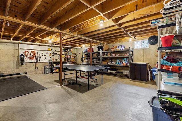 playroom with concrete flooring