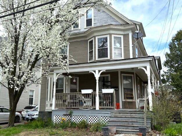 view of front of home featuring covered porch