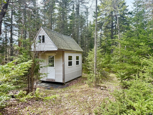 view of outdoor structure with an outdoor structure