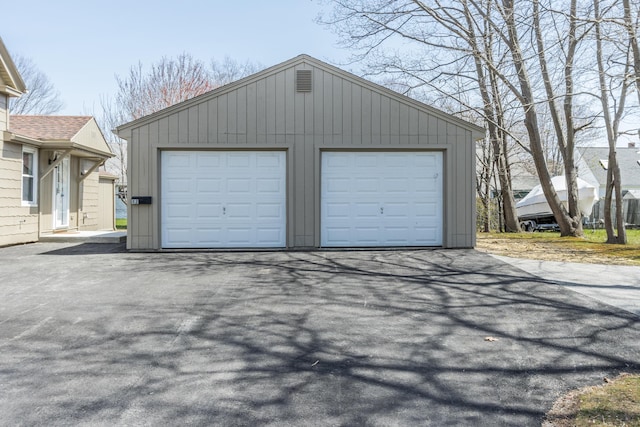view of detached garage