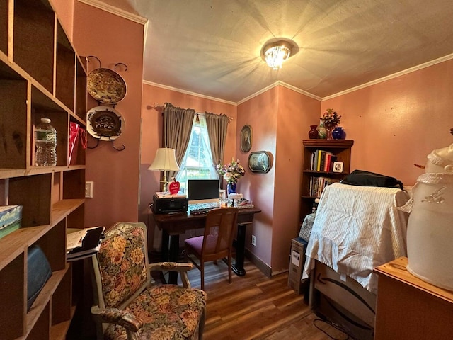 344 Main St, Lincoln, ME 04457 - home office with crown molding and wood finished floors