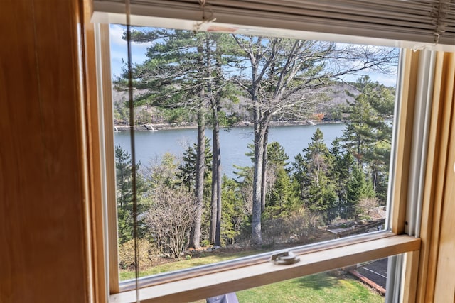 interior details featuring a water view