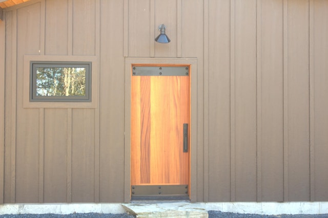 view of exterior entry with elevator