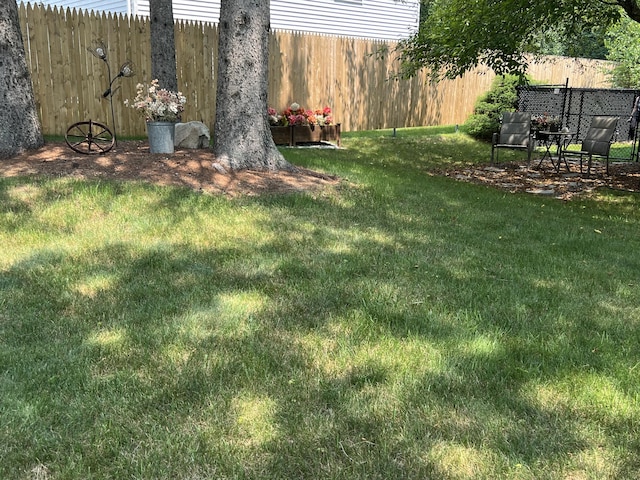 17 Fieldstone Dr, Bangor, ME 04401 - view of yard