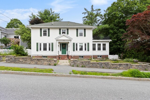 175 Summer St, Auburn, ME 04210 - view of colonial house