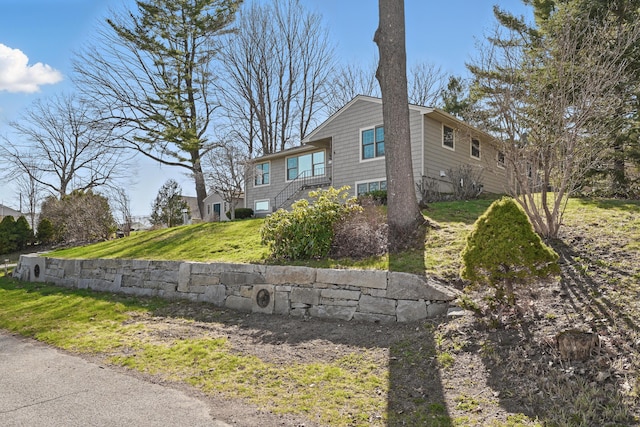 3 The Ledges St, Hallowell, ME 04347 - view of side of property featuring a yard