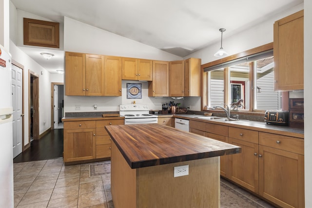 38 Village Valley Rd, Nobleboro, ME 04555