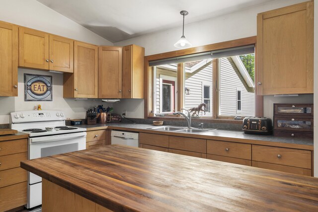 38 Village Valley Rd, Nobleboro, ME 04555