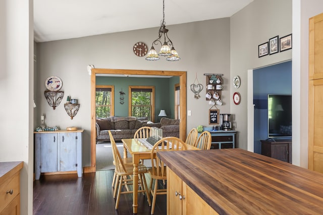 38 Village Valley Rd, Nobleboro, ME 04555