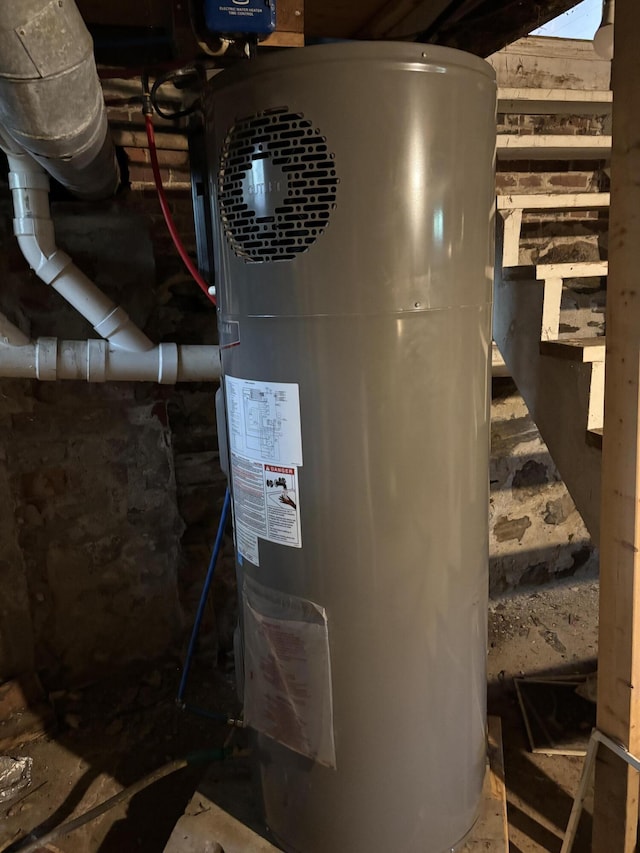 111 Town Farm Rd, Farmington, ME 04938 - utility room featuring electric water heater