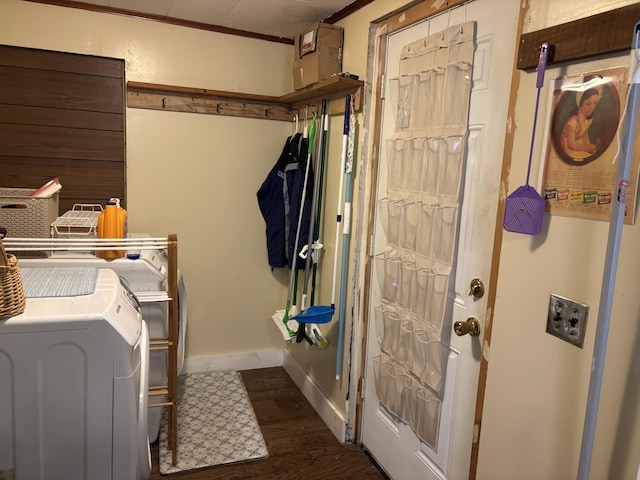 111 Town Farm Rd, Farmington, ME 04938 - laundry room featuring washer / dryer, wood finished floors, and baseboards