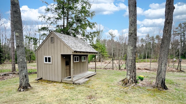 view of outbuilding featuring an outdoor structure