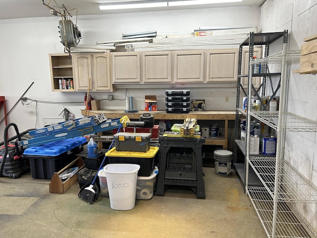 208 N Caribou Rd, Presque Isle, ME 04769 - interior space