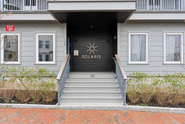 130 Morning St Unit 3A, Portland, ME 04101 - entrance to property with a balcony