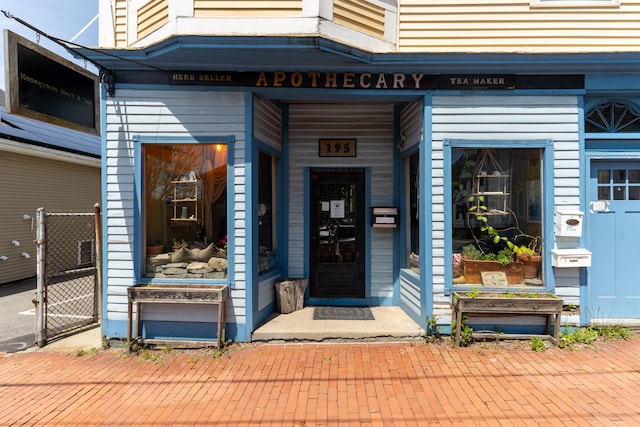 130 Morning St Unit 3A, Portland, ME 04101 - property entrance