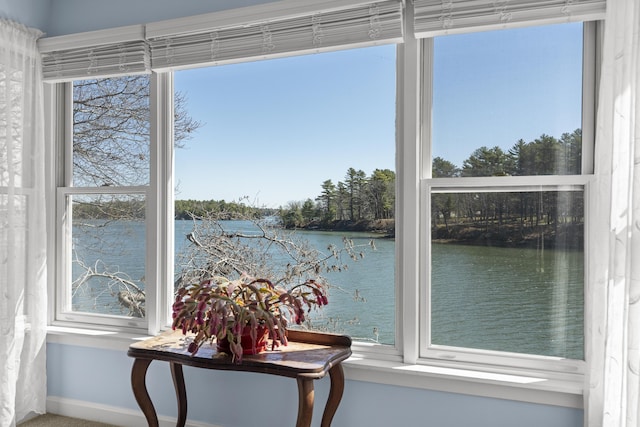 37 Harpswell Islands Rd, Harpswell, ME 04079 - sunroom with a water view