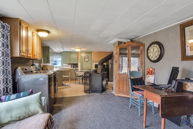405 Pond Rd, Sidney, ME 04330 - office space with carpet and washer and dryer