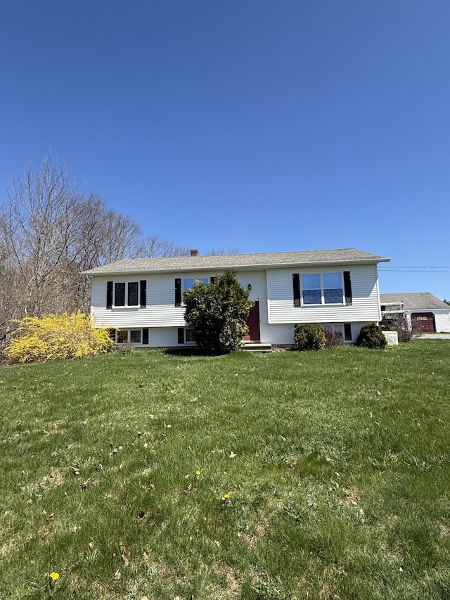 12 Grace Snow Dr, Glenburn, ME 04401 - view of front of home featuring a front yard