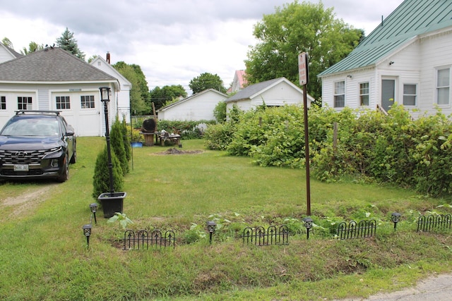 13 Halde St, Waterville, ME 04901 - view of grassy yard