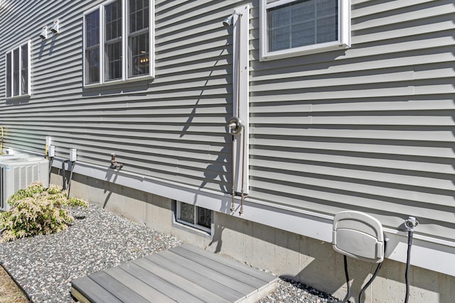 36 Fort Hill Ave, York, ME 03909 - view of side of property with central AC