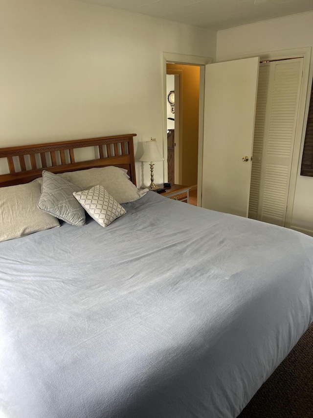 bedroom with a closet