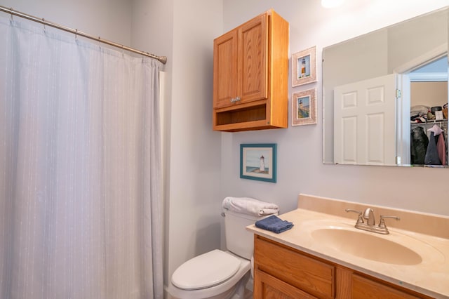 43 Sylvan Way Unit 10, Wells, ME 04090 - full bath with vanity, toilet, and curtained shower