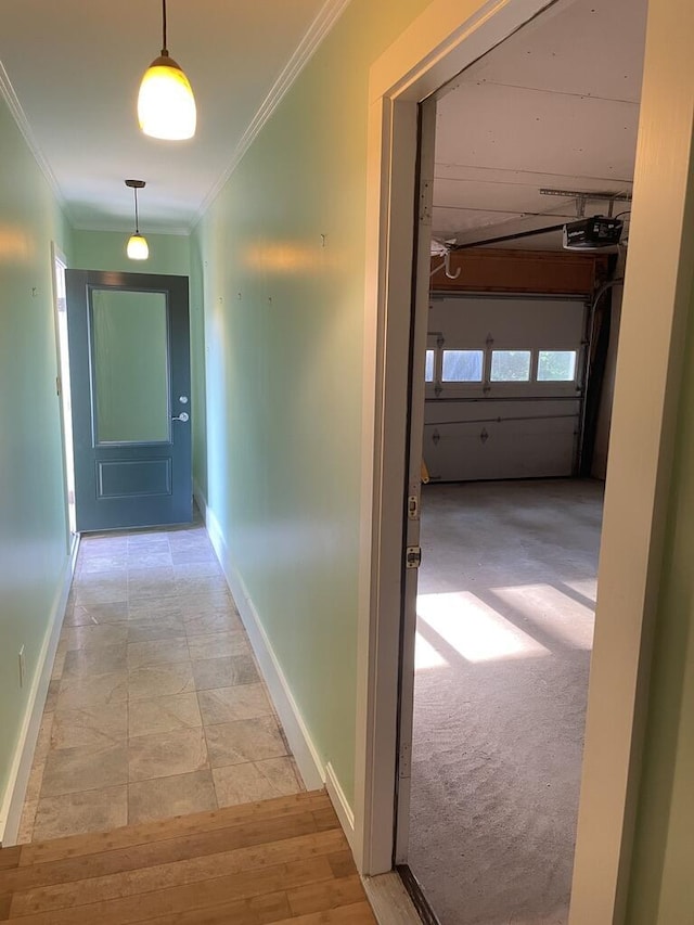 45 Seaview Ter, Belfast, ME 04915 - corridor with ornamental molding