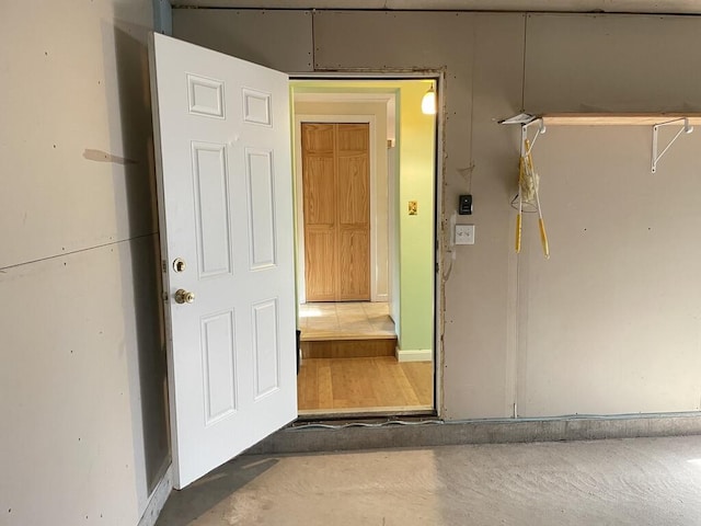 45 Seaview Ter, Belfast, ME 04915 - property entrance