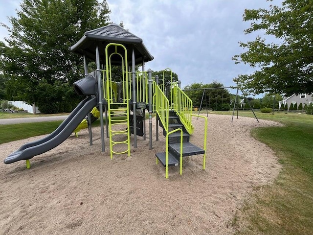 733 Post Rd Unit 222, Wells, ME 04090 - view of communal playground