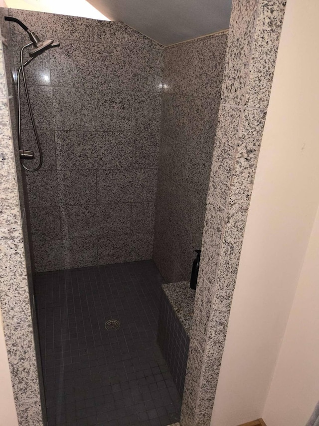 29 Punkin Hill Rd, South Thomaston, ME 04858 - full bath with tiled shower and tile patterned flooring