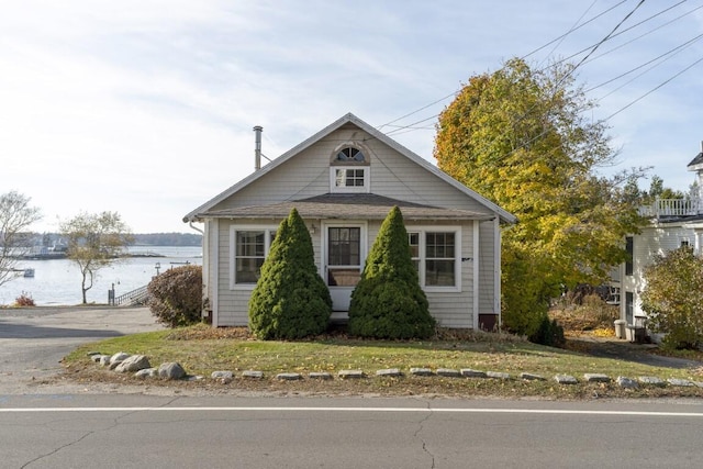 47 Atlantic Ave, Boothbay Harbor, ME 04538 - bungalow-style house featuring a water view