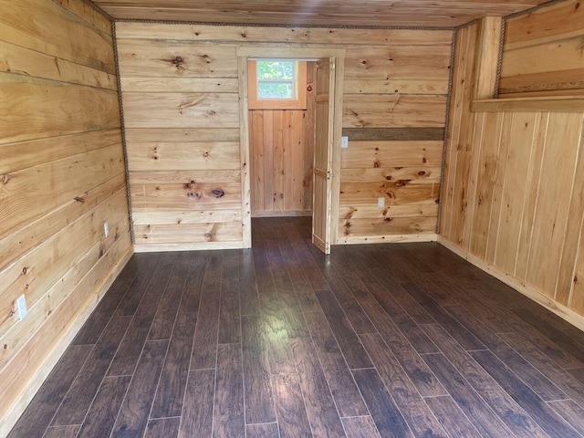 144 Redneck Rd, Starks, ME 04911