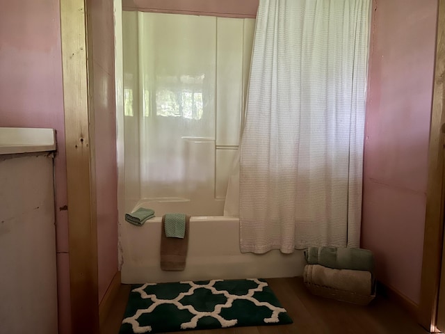 142 Palmer Rd, Thorndike, ME 04986 - full bath with shower / bath combo with shower curtain