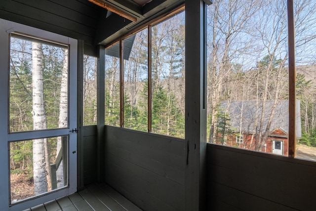 view of unfurnished sunroom