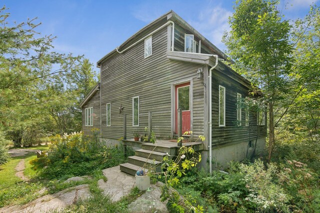 27 Rein Rd, Saint George, ME 04859 - view of side of home